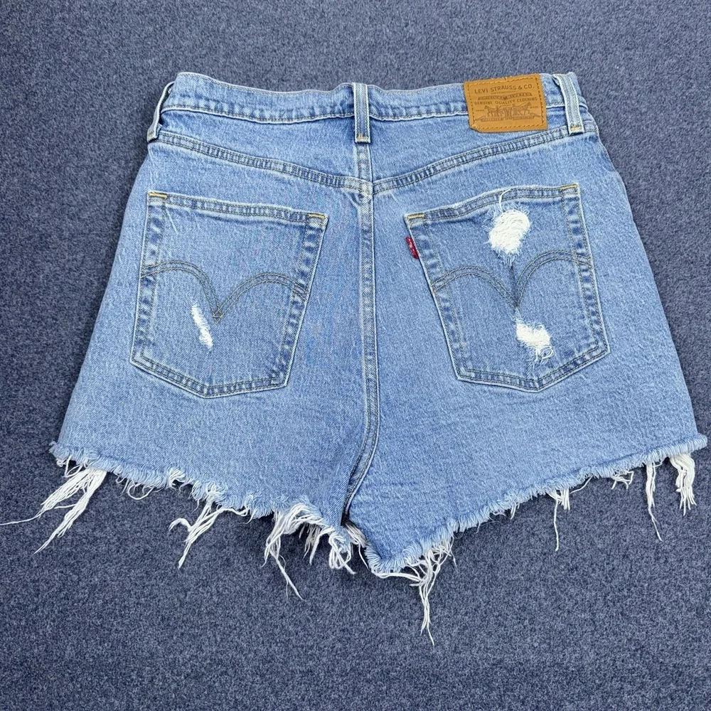 Levis Shorts Womens Sz 31 Blue High Rise Denim Ribcage Button Fly Cut Off Frayed